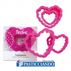 Kit tagliapasta cuore festonato 4pz Decora in vendita online