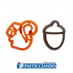 Tagliapasta bosco ghianda e scoiattolo 2pz Decora in vendita online
