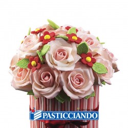 Tagliapasta piccole rose Pavoni in vendita online