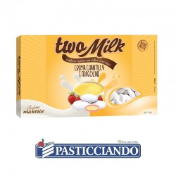  Vendita on-line di Confetti two milk chantilly e fragoline 1kg Maxtris 